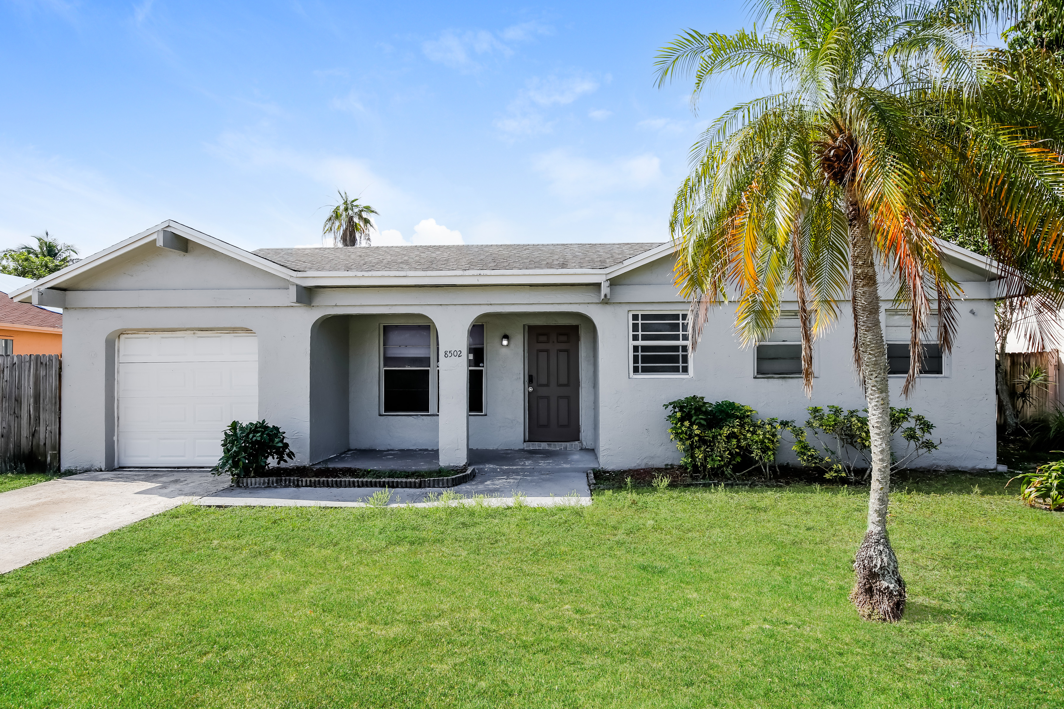 8502 SW 20th Street North Lauderdale, FL 33068